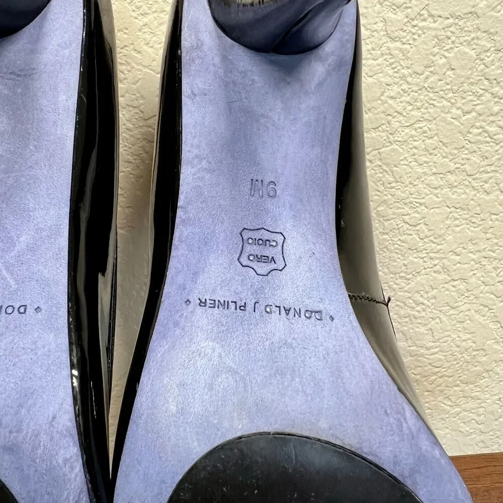 Donald J Pliner Heels Black Patent Leather Slip On Peep Toe Pump Shoe size 9M